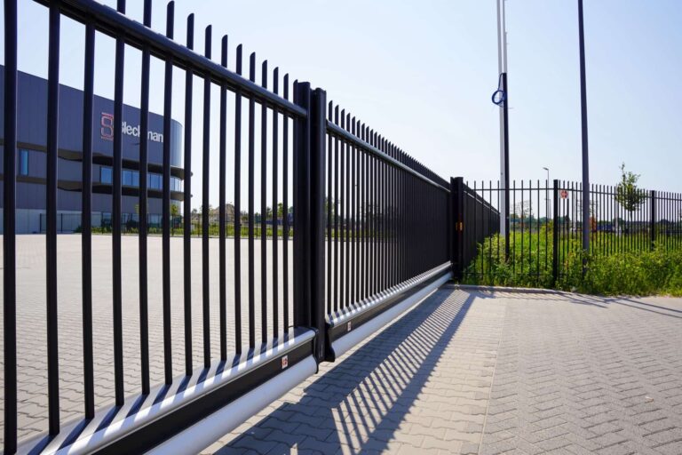 Schuifpoort, type Dubbele S-liner Rondissade Ral 9005